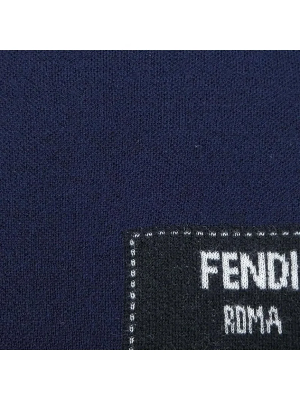 Fendi Fxs 124 Aiki Muffler Scarf